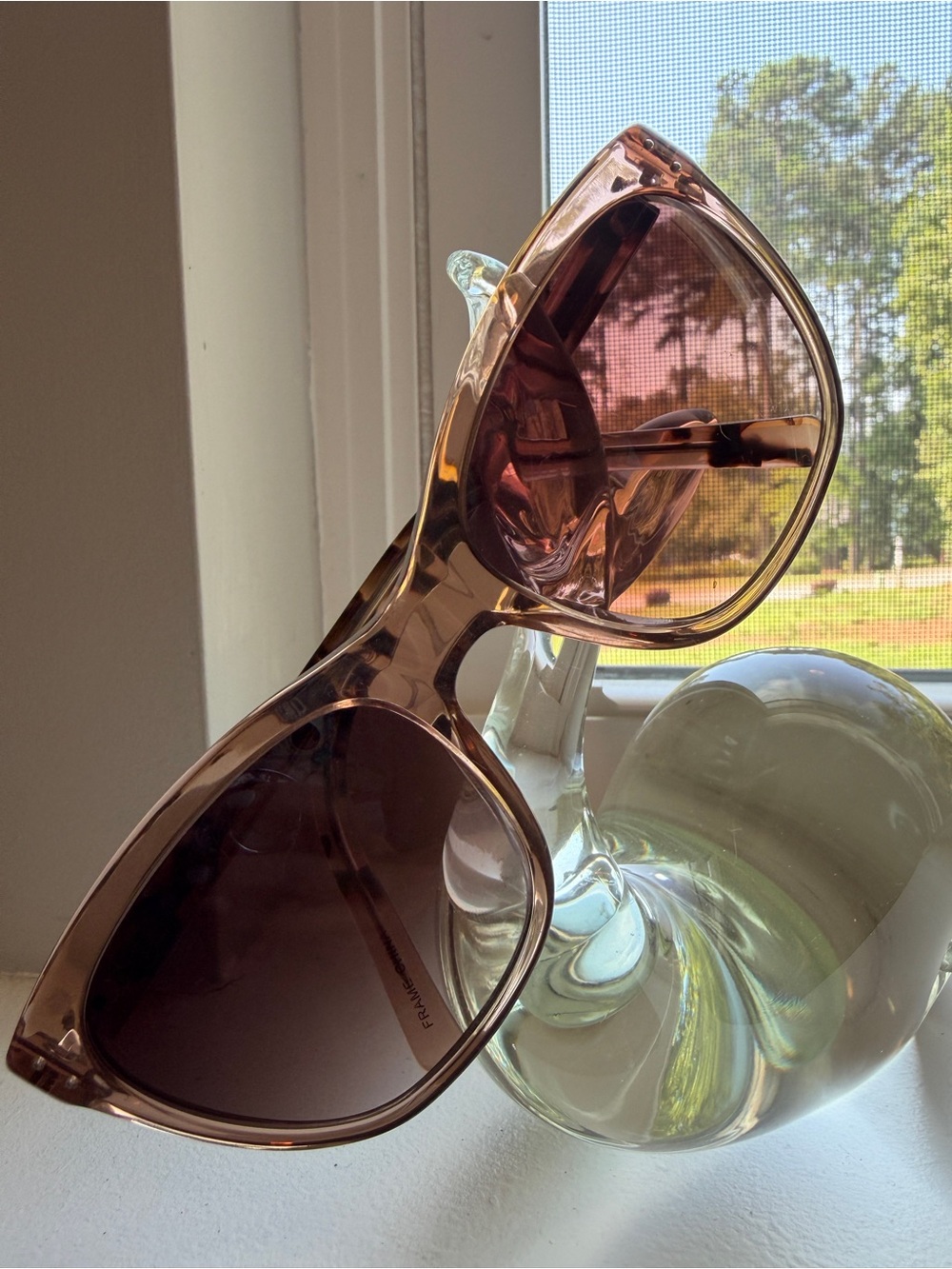 Flower by Drew Sunglasses Tortoise Shell with silver accents 🐚 - Picture 3 of 9